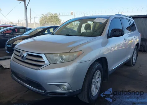 2012 Toyota Highlander из США, поврежденный, VIN 5TDZA3EH2CS031014